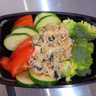 Chicken Salad/veggies